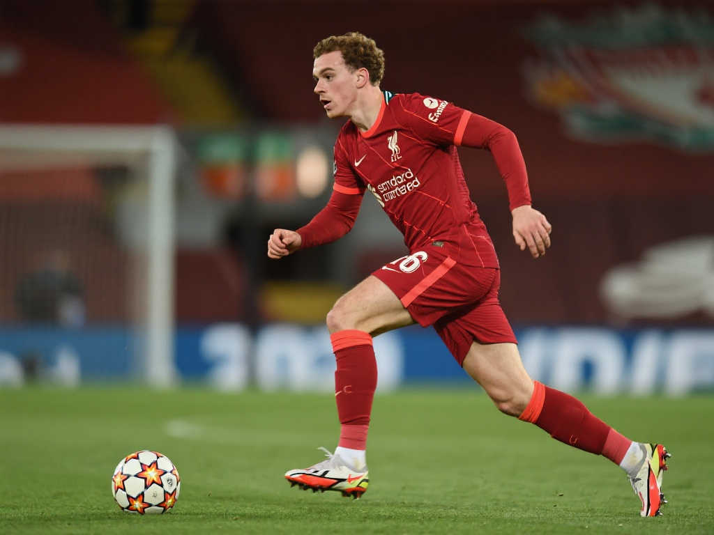 詹俊:阿隆索若在皇马固守三中卫体系,阿诺德或更适配右翼卫角色 詹俊:阿隆索若在皇马固守三中卫体系,阿诺德或更适配右翼卫角色